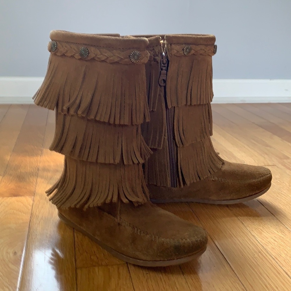 Kids Minnetonka Moccasins size 2